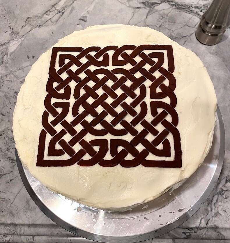 Celtic Knot Cake
